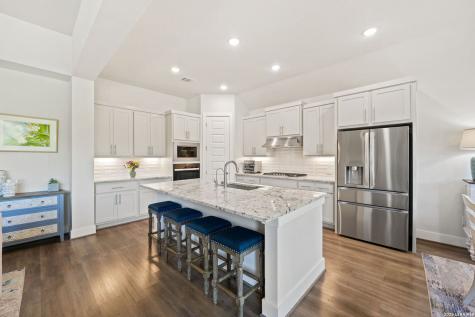 374 Bridle Trail New Braunfels TX 78132