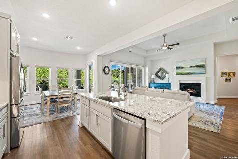 374 Bridle Trail New Braunfels TX 78132