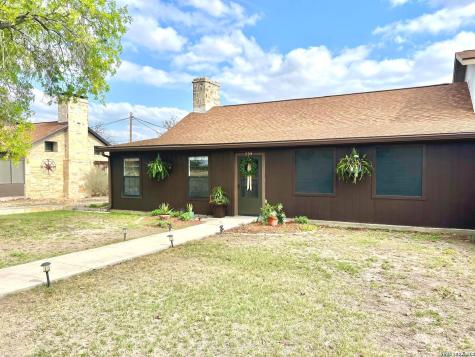 299 Fort Clark Road Brackettville TX 78832