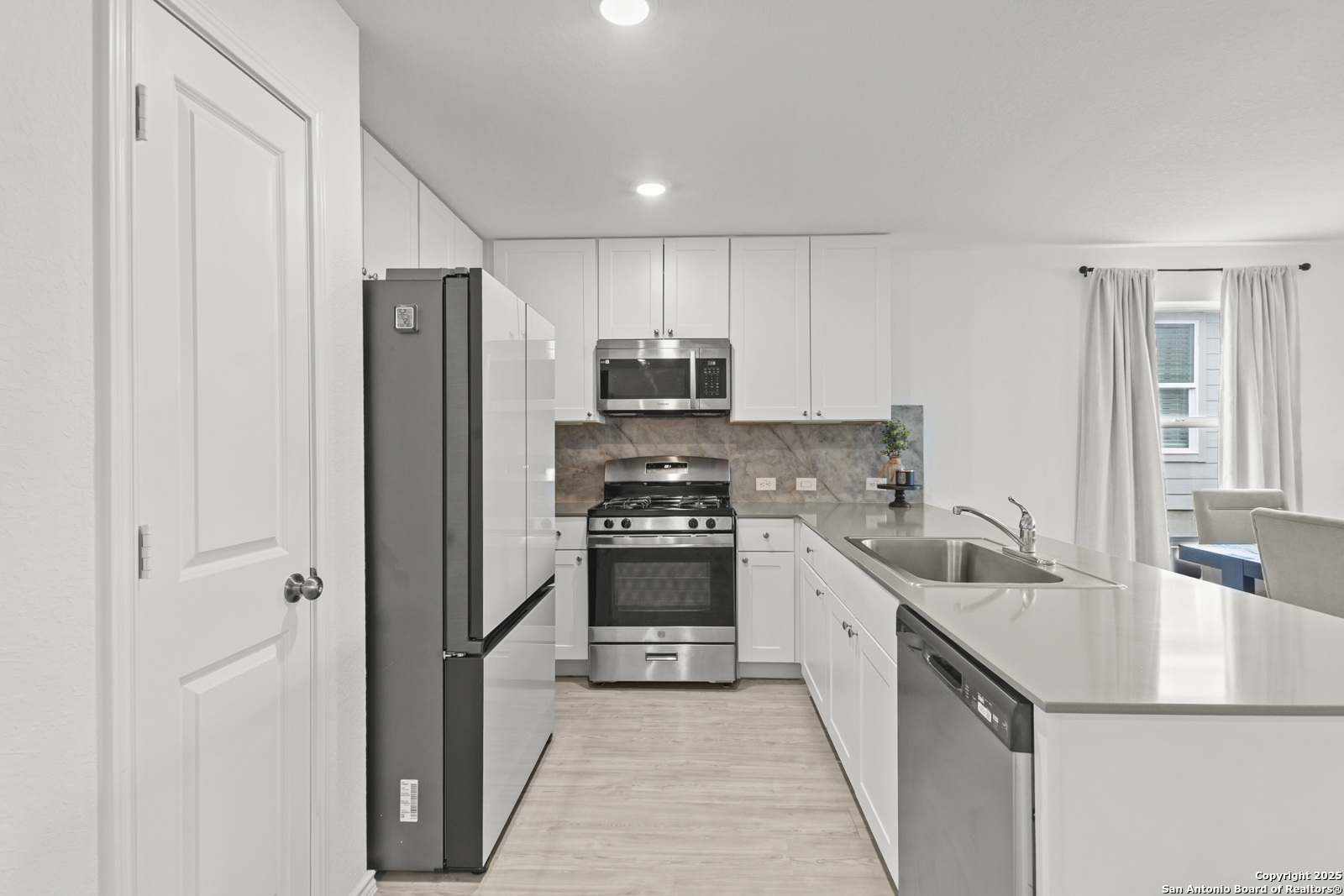 7022 Serf Place San Antonio TX 78252