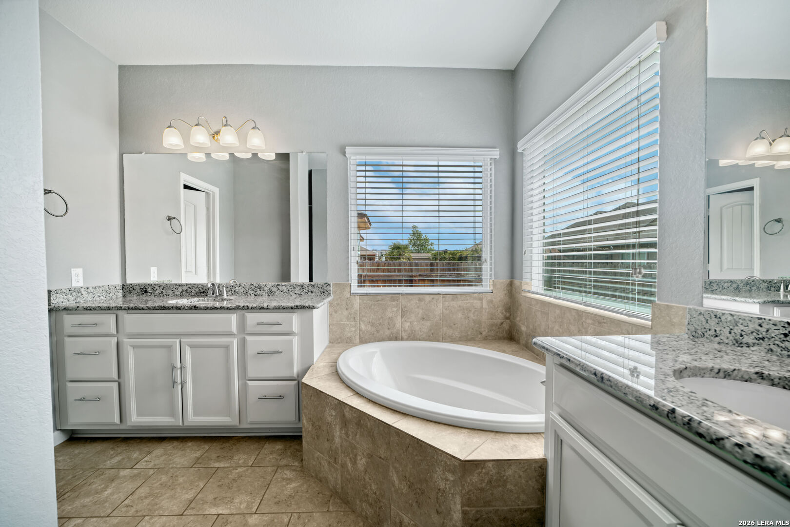 325 Oak Creek Way New Braunfels TX 78130