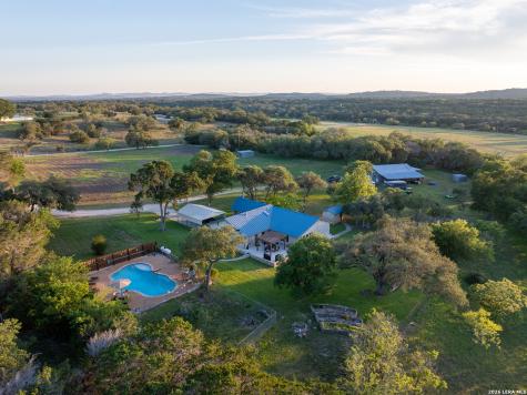 3273 Privilege Creek Road Pipe Creek TX 78063