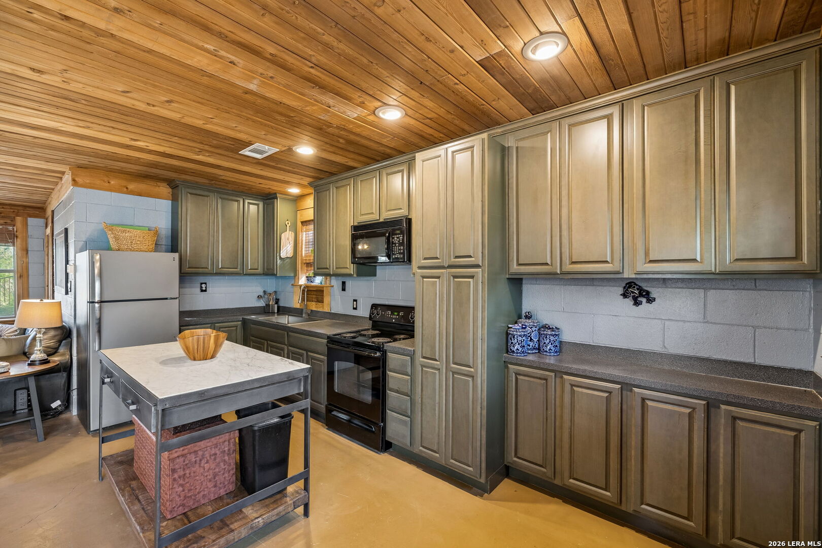 10328 W Darleen Drive Leander TX 78641