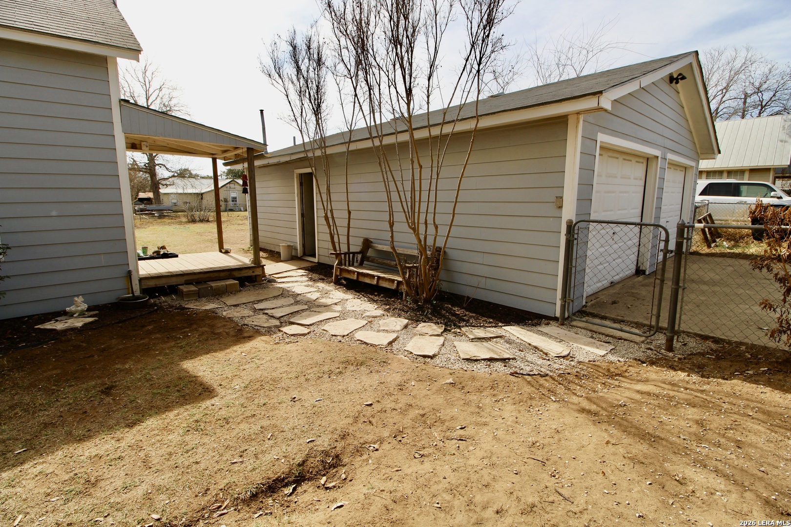 19231 Benton Lytle TX 78052