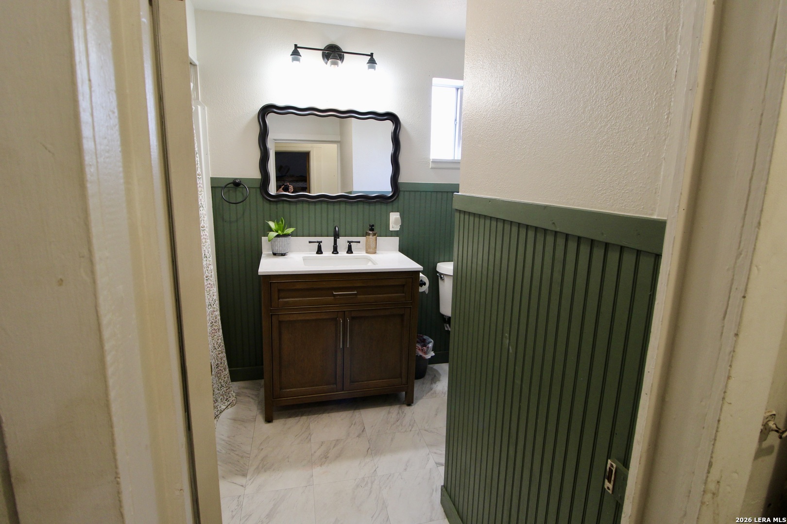 19231 Benton Lytle TX 78052