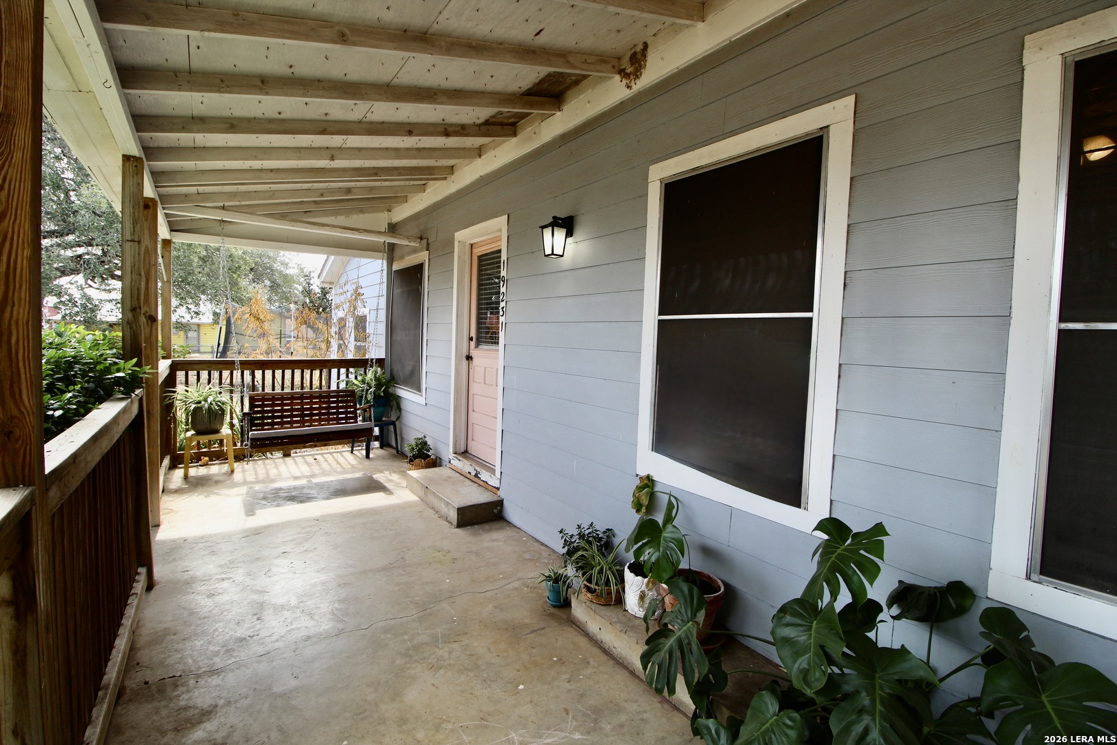 19231 Benton Lytle TX 78052