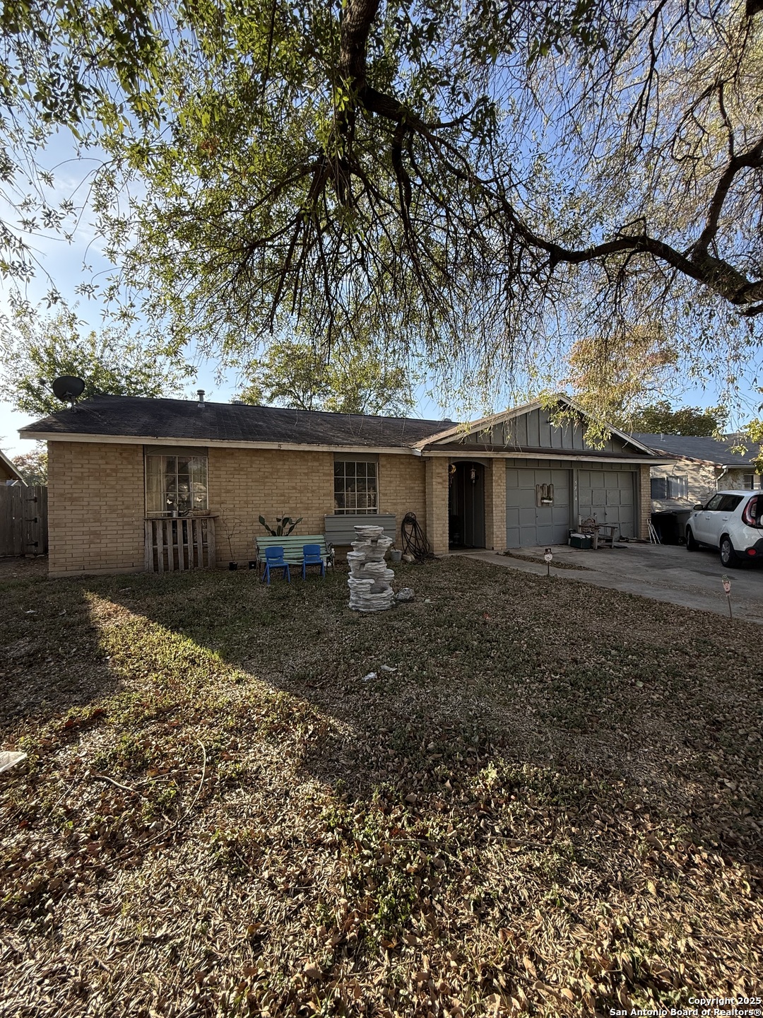 5914 Woodgreen San Antonio TX 78218