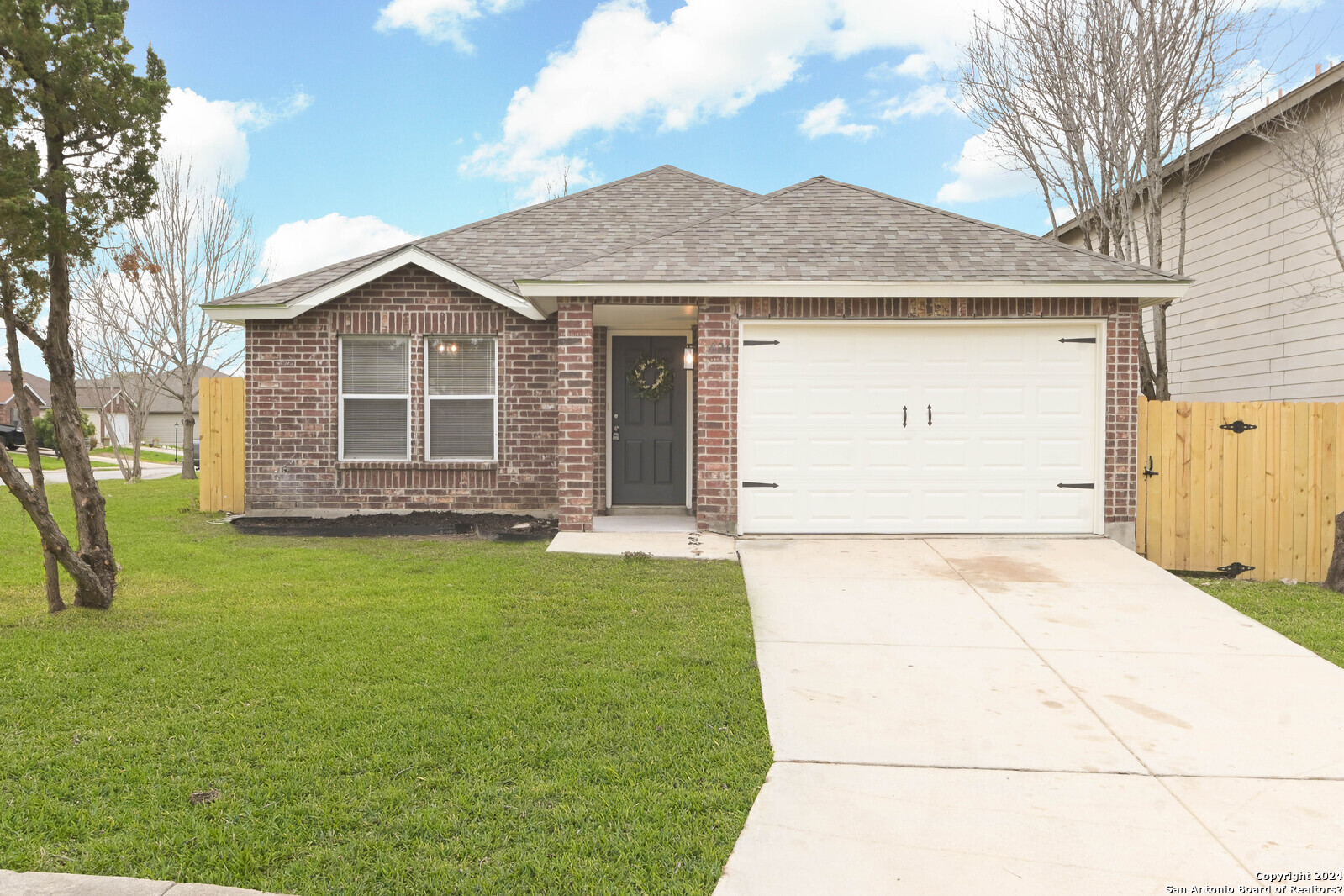 8826 Dakota Creek Converse TX 78109