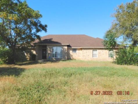 631 Home Crossing Adkins TX 78101