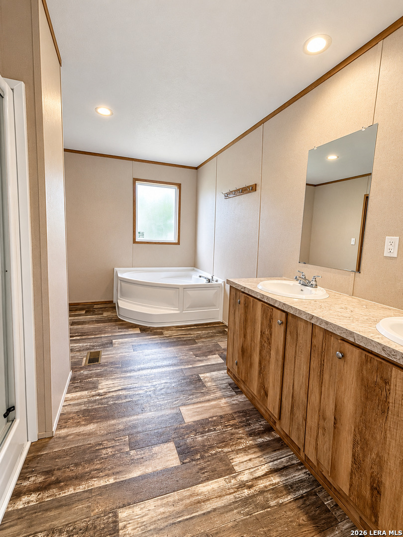 99 Gonzales Lane La Vernia TX 78121