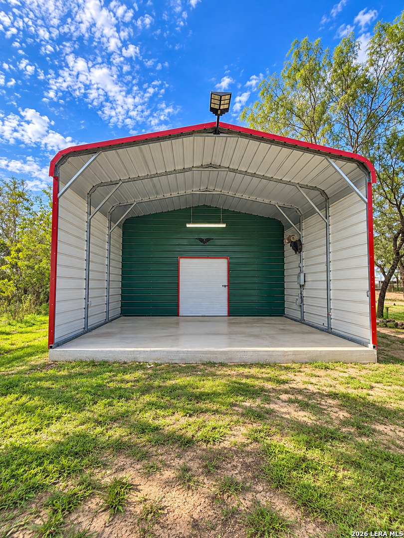 99 Gonzales Lane La Vernia TX 78121