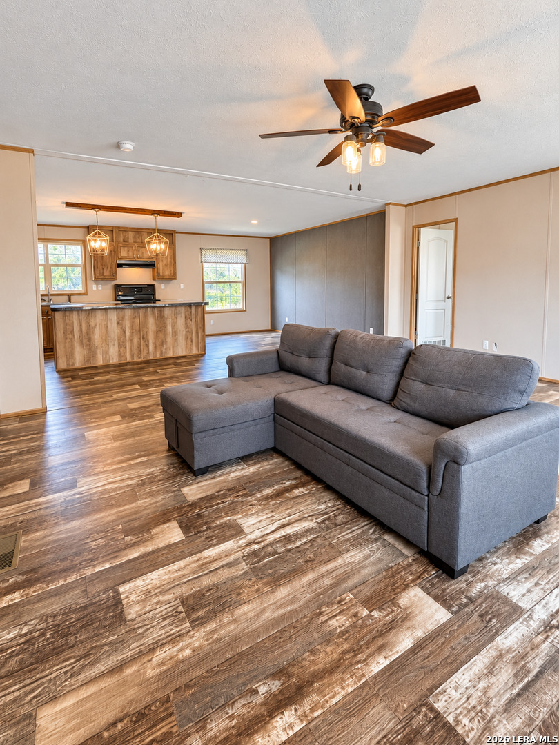 99 Gonzales Lane La Vernia TX 78121