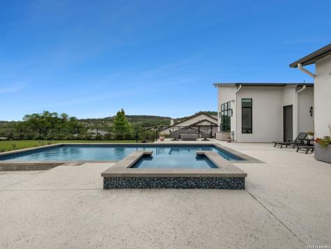 10206 Nina Ridge San Antonio TX 78255