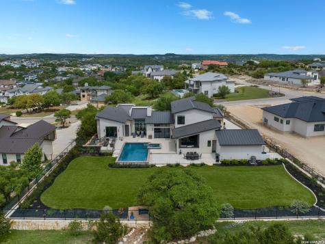 10206 Nina Ridge San Antonio TX 78255