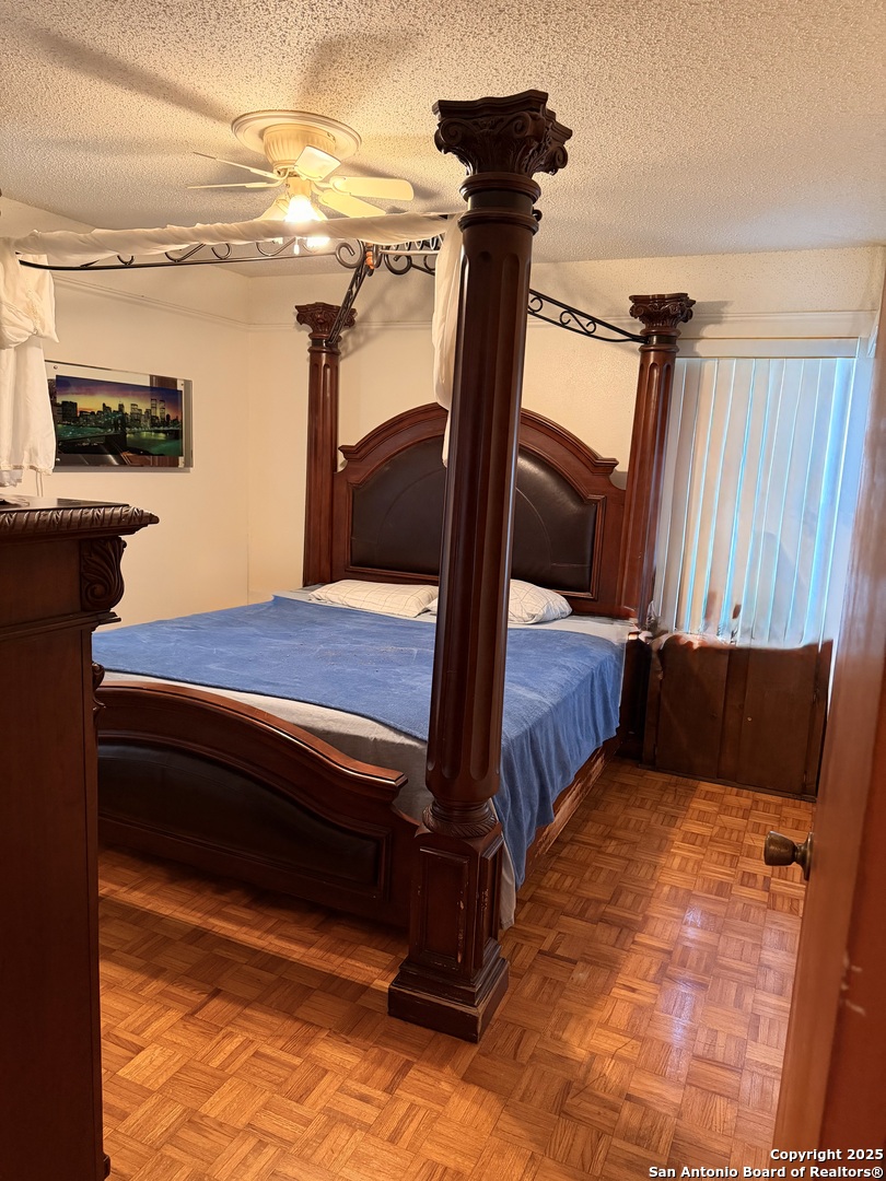 5006 Creekmoor San Antonio TX 78220