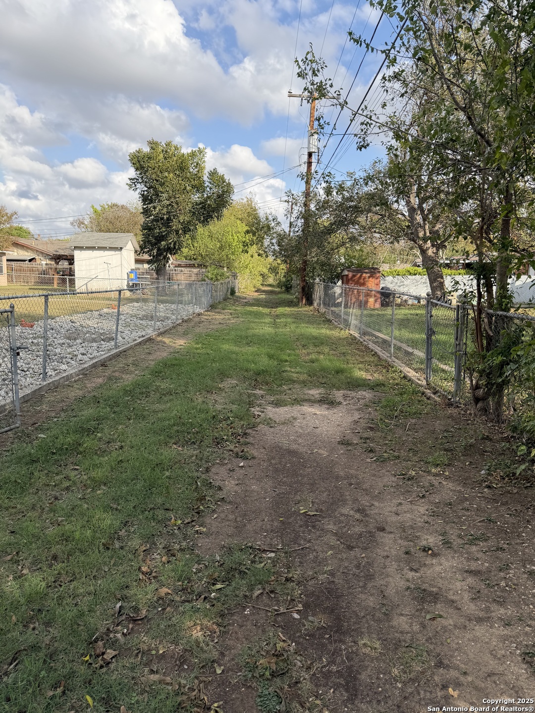 5006 Creekmoor San Antonio TX 78220