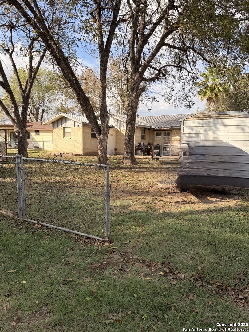 5006 Creekmoor San Antonio TX 78220