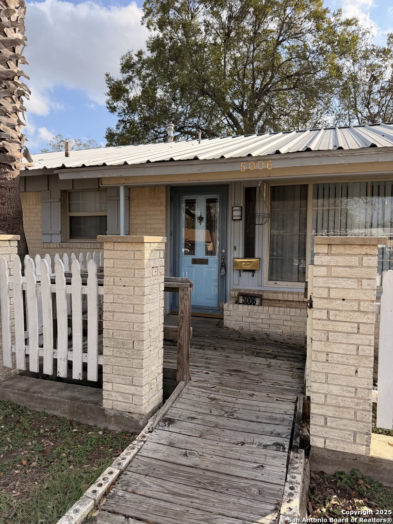 5006 Creekmoor San Antonio TX 78220