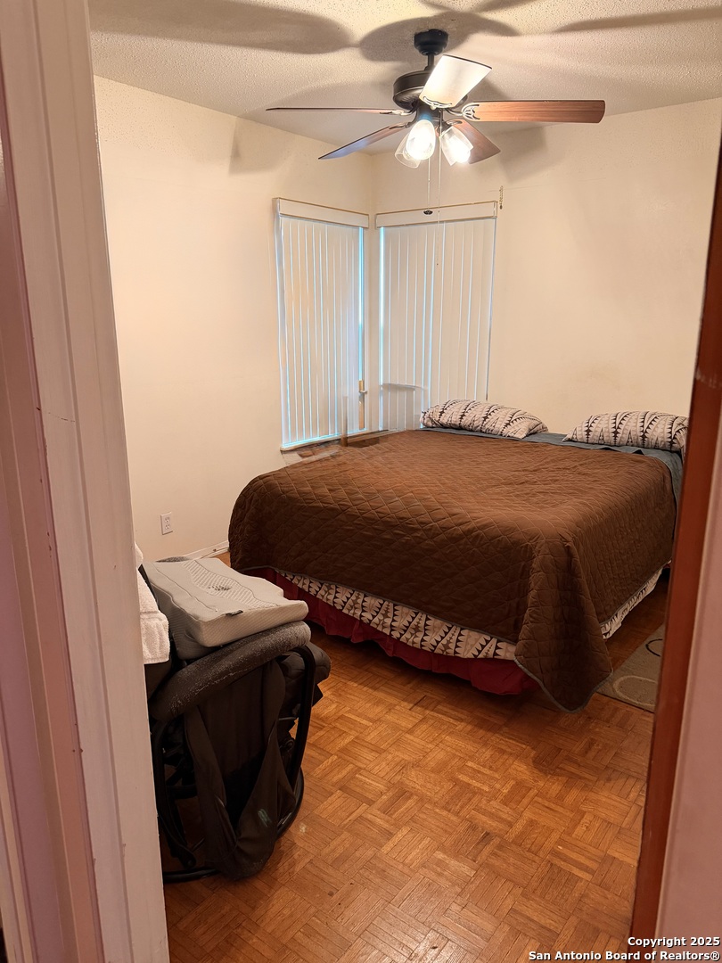 5006 Creekmoor San Antonio TX 78220