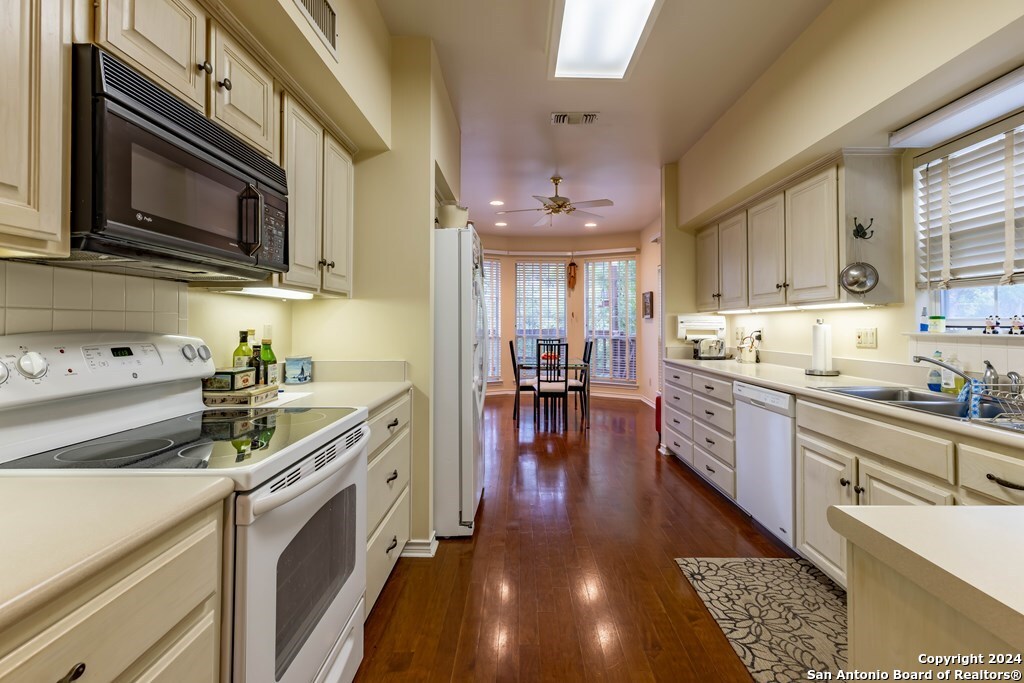 616 Rock Creek Kerrville TX 78028