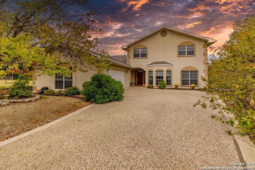 616 Rock Creek Kerrville TX 78028