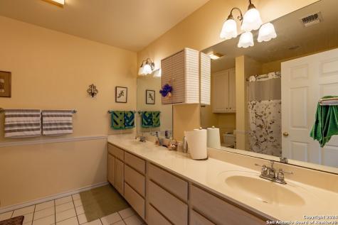 616 Rock Creek Kerrville TX 78028