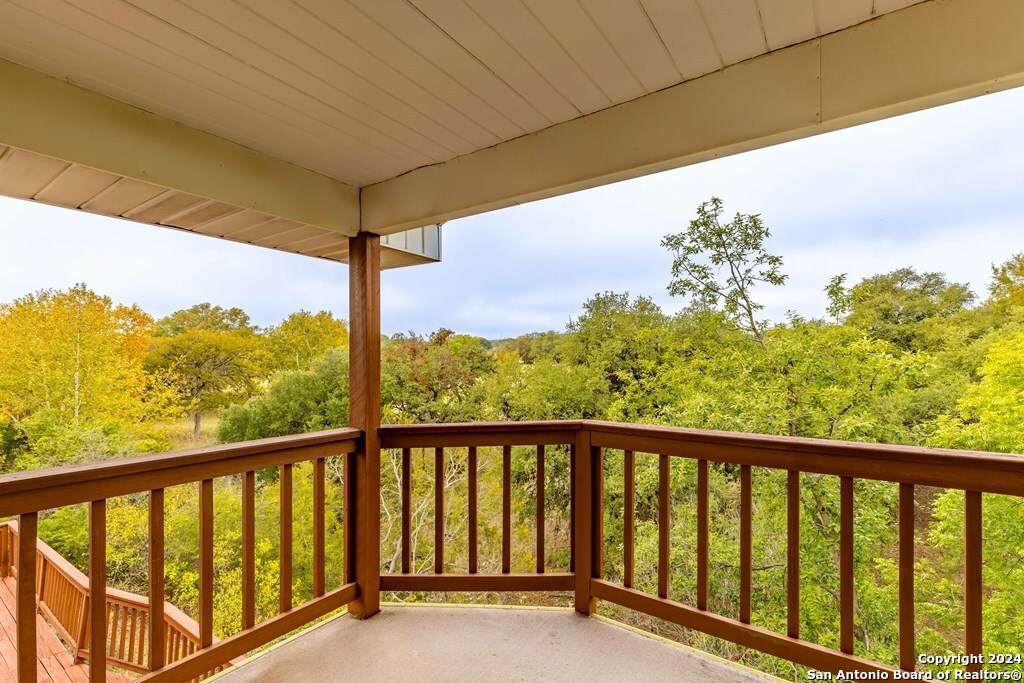 616 Rock Creek Kerrville TX 78028