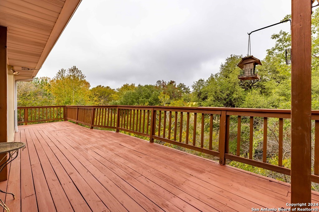 616 Rock Creek Kerrville TX 78028