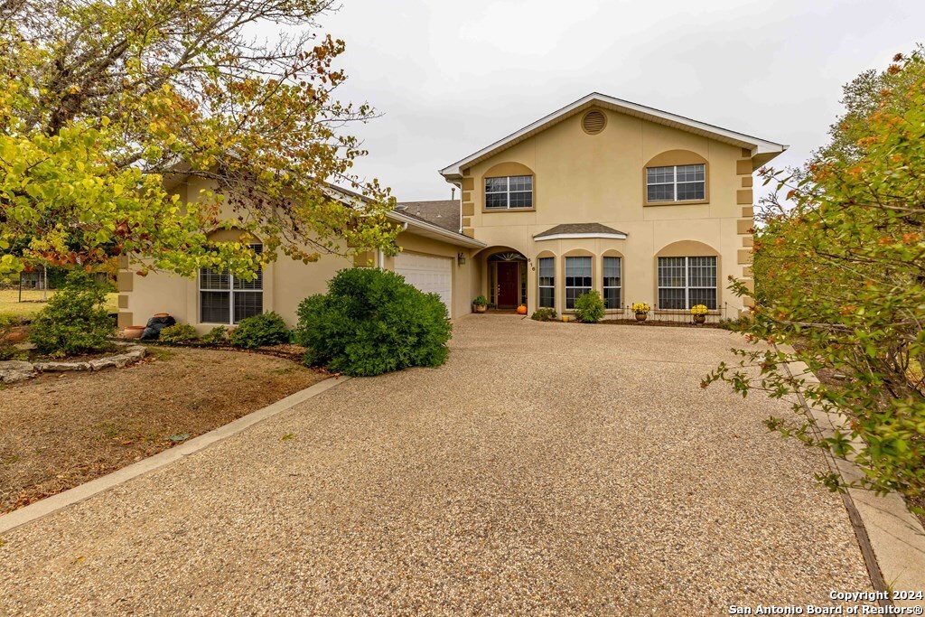 616 Rock Creek Kerrville TX 78028