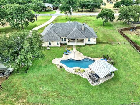 108 Diamond View Drive La Vernia TX 78121