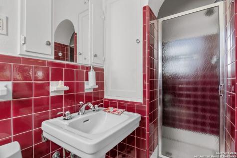 239 Belvidere Olmos Park TX 78212