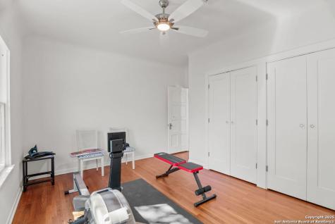 239 Belvidere Olmos Park TX 78212