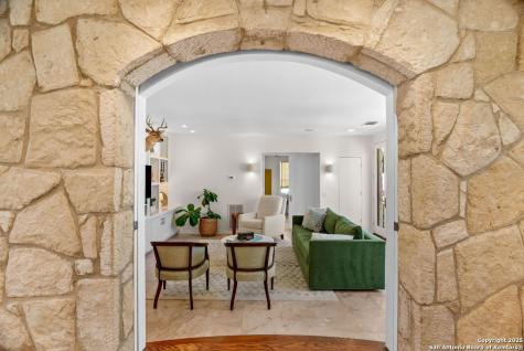 239 Belvidere Olmos Park TX 78212