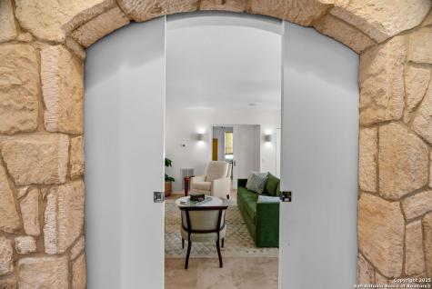 239 Belvidere Olmos Park TX 78212