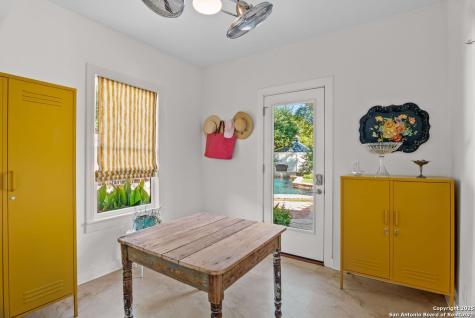 239 Belvidere Olmos Park TX 78212