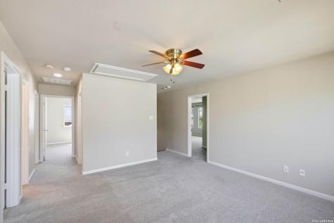 8631 Branch Hollow Universal City TX 78148