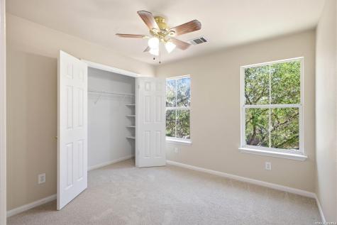 8631 Branch Hollow Universal City TX 78148