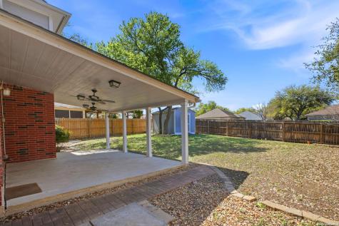 8631 Branch Hollow Universal City TX 78148
