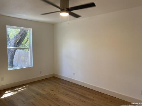 2122 Cincinnati Avenue San Antonio TX 78228
