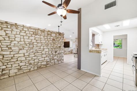 4710 Paradise Woods San Antonio TX 78249