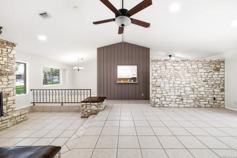 4710 Paradise Woods San Antonio TX 78249