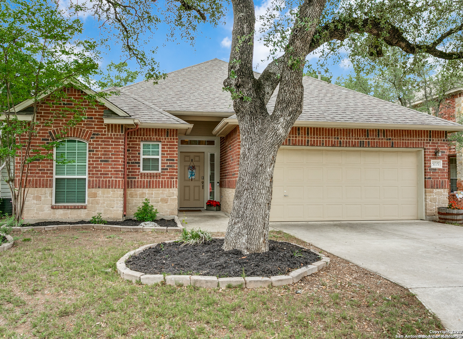 5719 Southern Oaks San Antonio TX 78261