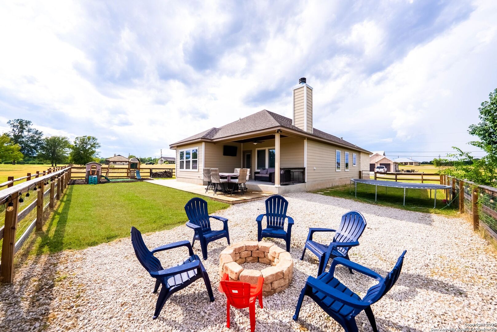 450 Spanish Grant Bandera TX 78003
