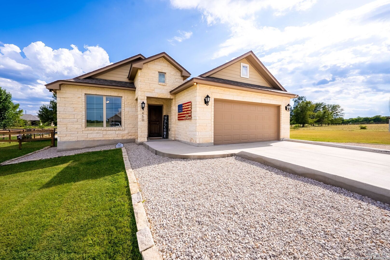 450 Spanish Grant Bandera TX 78003