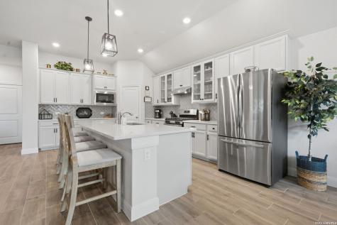 2262 Hoja New Braunfels TX 78132