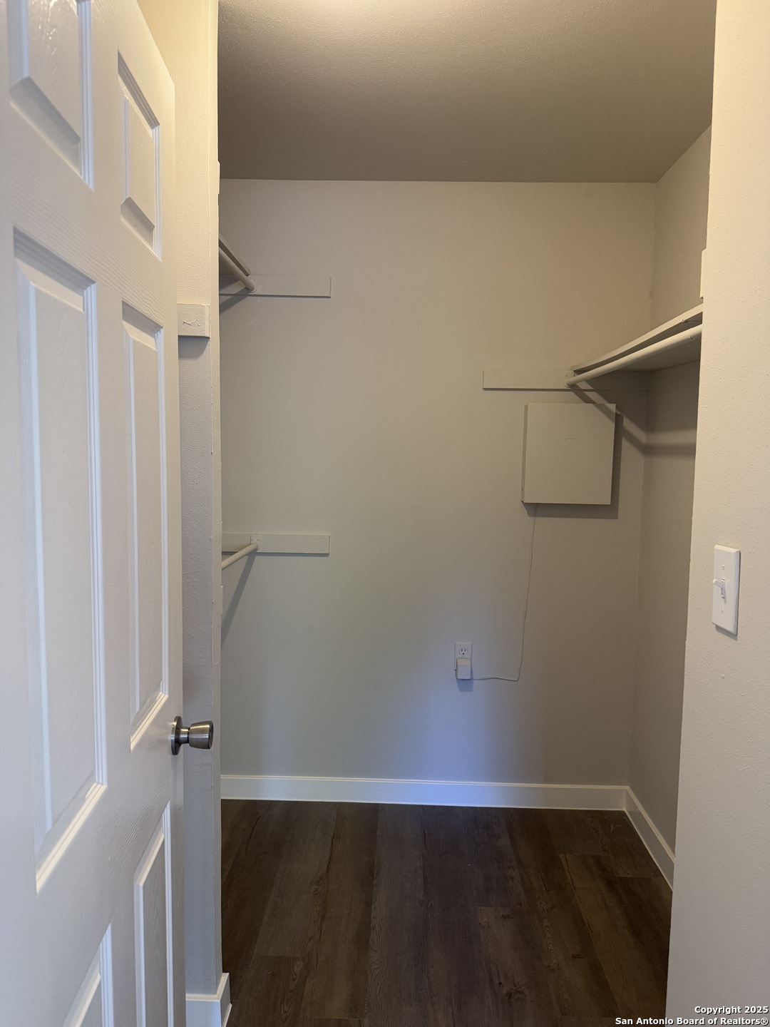 106 Woodview Live Oak TX 78233