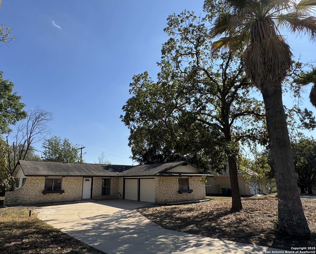 106 Woodview Live Oak TX 78233