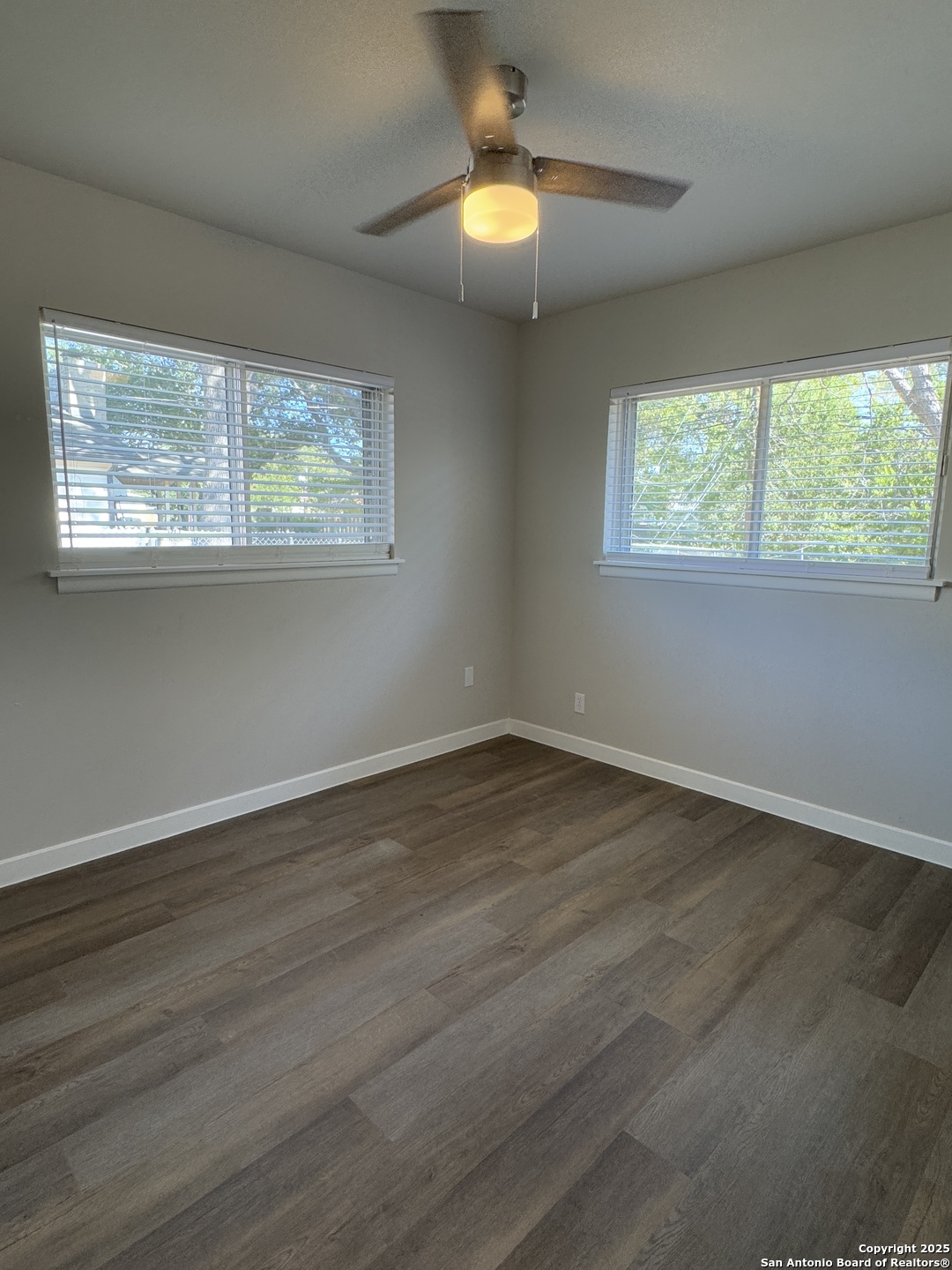 106 Woodview Live Oak TX 78233