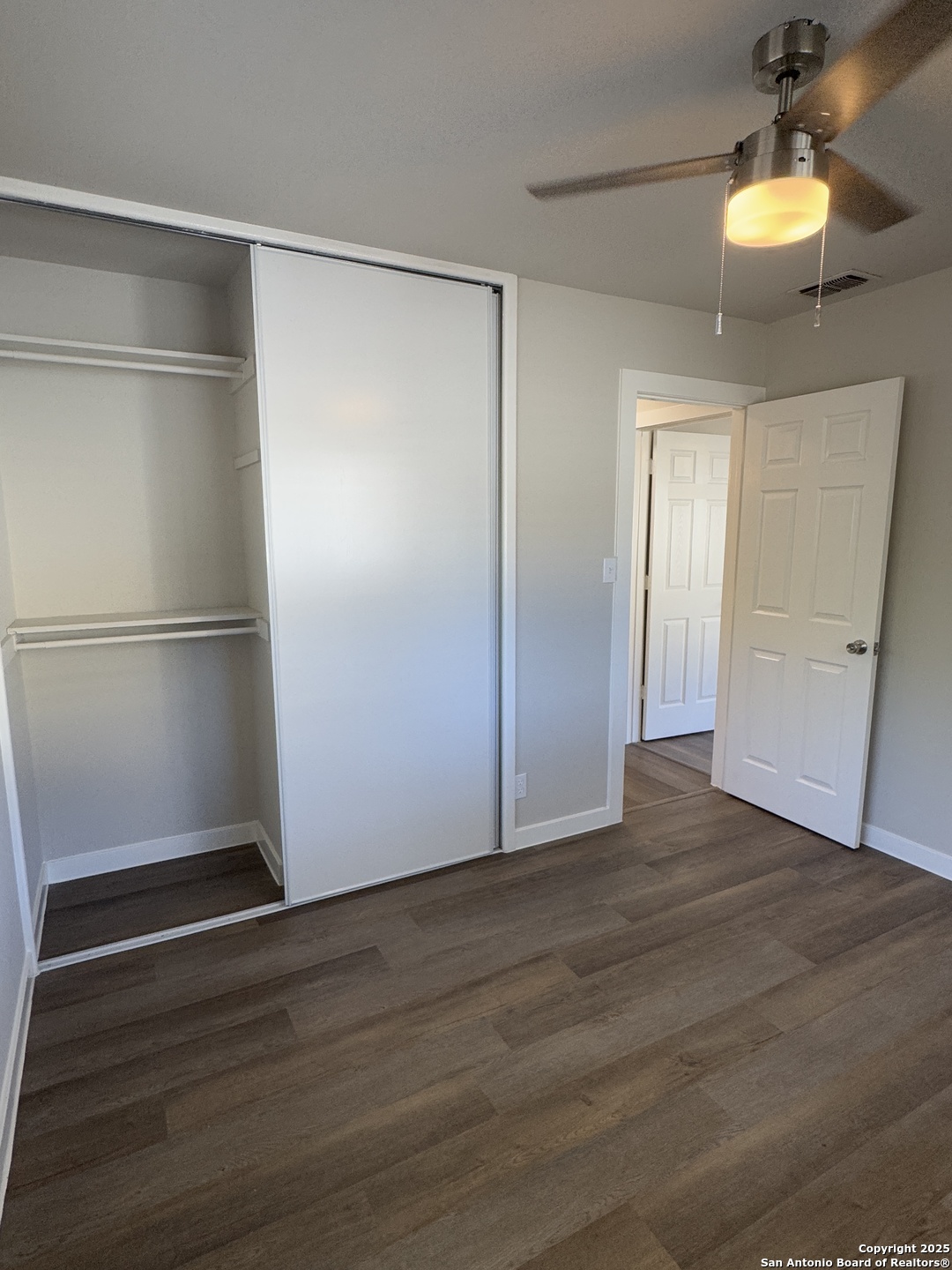 106 Woodview Live Oak TX 78233