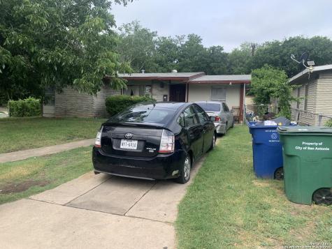 703 Yellow Wood Drive San Antonio TX 78219